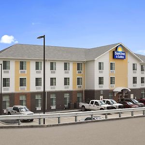 Days Inn & Suites By Wyndham Belmont Exterior photo