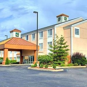 Quality Inn I-94 Near Wings Stadium Kalamazoo Exterior photo