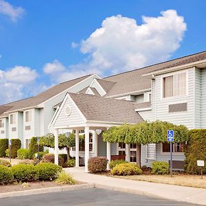 Microtel Inn & Suites By Wyndham Wellsville Exterior photo