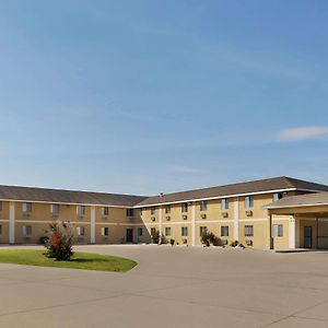 Super 8 By Wyndham Sikeston/Miner Area Hotel Exterior photo