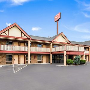 Econo Lodge Glade Springs I-81 Exterior photo