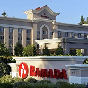 Ramada By Wyndham Olympia Hotel Exterior photo