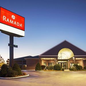 Ramada By Wyndham Batesville Exterior photo