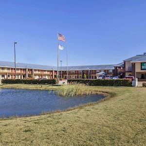 Quality Inn & Suites Owasso Us-169 Exterior photo