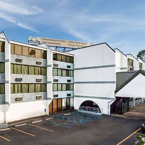 Days Inn By Wyndham Scranton Pa Dickson City Exterior photo