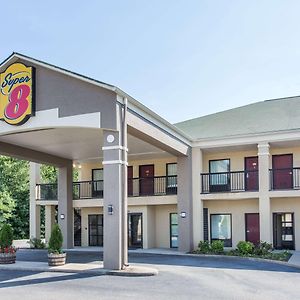 Super 8 By Wyndham Petersburg Motel Exterior photo