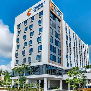 Comfort Inn & Suites Miami International Airport Exterior photo