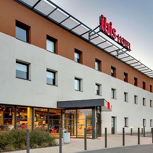 Ibis Montceau Les Mines Hotel Exterior photo