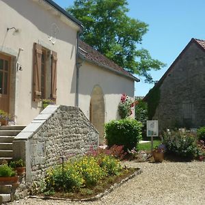 Ferme Du Pigeonnier Bed & Breakfast Montceau-et-Echarnant Exterior photo