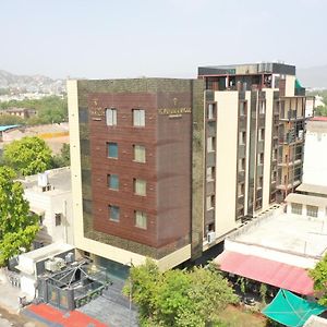 Hotel Vivan Pinnacle Ajmer Exterior photo