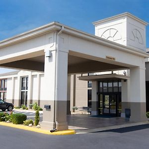 Holiday Inn Express Marshfield - Springfield Area, An Ihg Hotel Exterior photo