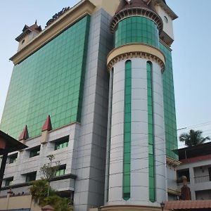 Hotel Bessota International Tiruvalla Exterior photo