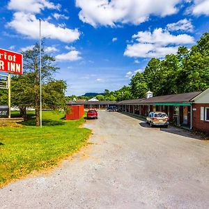 Patriot Inn Motel Beaver Wv, By Oyo Exterior photo