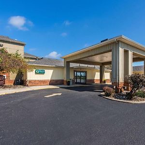 Quality Inn Upper Sandusky Exterior photo