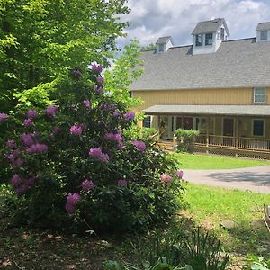 Yellow Barn Estate Hotel Freeville Exterior photo