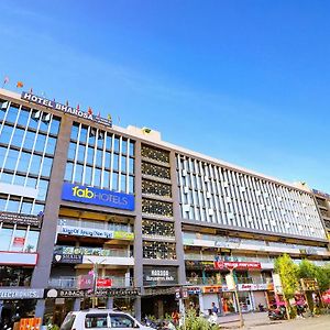 Fabhotel Bharosa Inn Ahmedabad Exterior photo