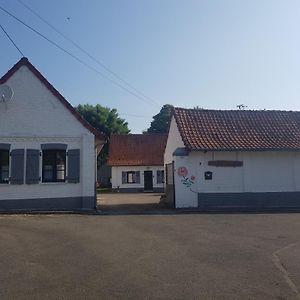 Entre Terre Et Mer - La Cle Des Champs Bed & Breakfast Guisy Exterior photo