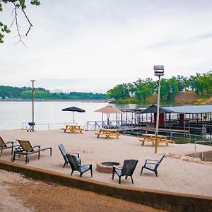 Lakeshore Fishing Cabins All 6 Cabins Lake Ozark Exterior photo