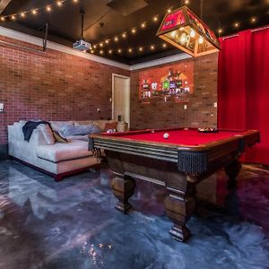 Vnc Bnb King Beds, Pool Table, Fire Pit, Arcade, Xbox Villa Vancouver Exterior photo