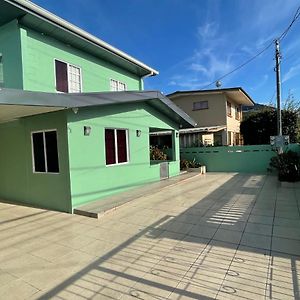 Arlene'S Nest Diego Martin - 3 Bedroom 1 & Half Bath Cozy Apt Exterior photo