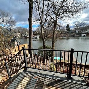 Cozy Cabin On The Lake W/ Hottub Villa Hopatcong Exterior photo