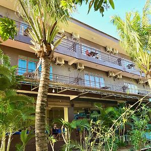 River Dolphin Hotel Kratie Exterior photo