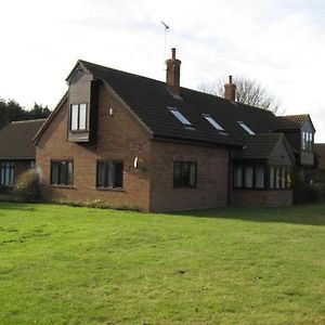 Clare House Hotel Mundford Exterior photo