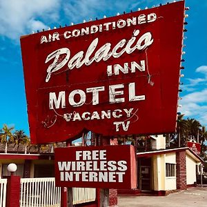 Palacio Inn Motel Miami Springs Exterior photo