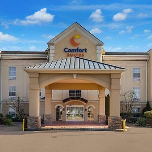 Comfort Suites Near University North Brunswick Exterior photo