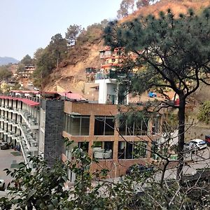 Wood Creek Resort & Spa Kasauli Exterior photo