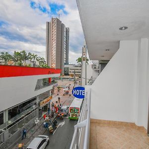 Hotel Toledo Plaza Armenia  Exterior photo