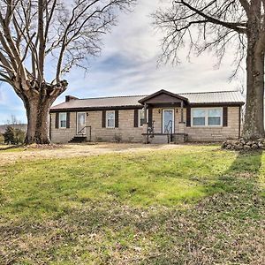 Family Home With Deck, 2 Mi To Lake Cumberland Monticello Exterior photo