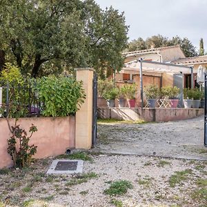 Villa Les Lauriers Lioux Exterior photo