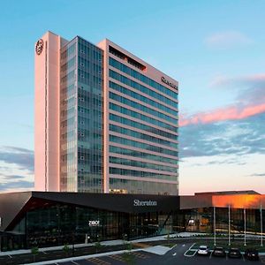 Sheraton Saint-Hyacinthe Hotel Exterior photo