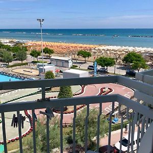 Hotel Massimo Resort Cesenatico Exterior photo