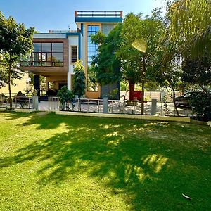 Kaashi Flora Apartment Varanasi Exterior photo