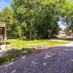 Cozy & Quiet Studio Flat In Historic Mount Clemens Apartment Exterior photo