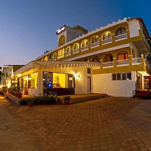 Hill Top, Panhala Hotel Exterior photo