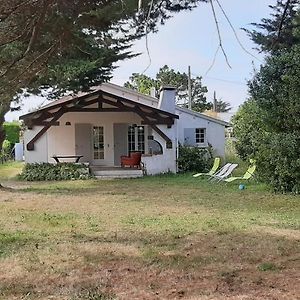 Jolie Villa Avec Jardin A Proximite De La Plage La Bree-les-Bains Exterior photo