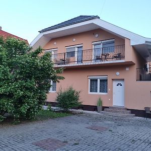 Lilian Apartmanhaz Apartment Siofok Exterior photo