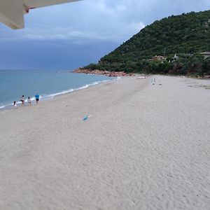 La Finestra Sul Mare Hotel Lanusei Exterior photo