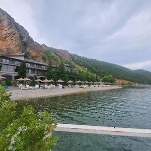 Hotel Kukesi Pogradec Exterior photo