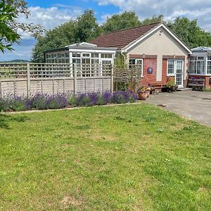 White Oak Cottage Ashby Exterior photo