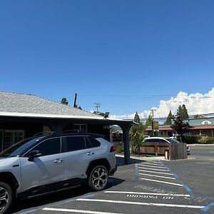 Western Village Inn Willits Exterior photo