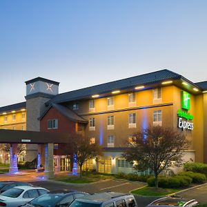 Holiday Inn Express Philadelphia Ne - Langhorne, An Ihg Hotel Exterior photo