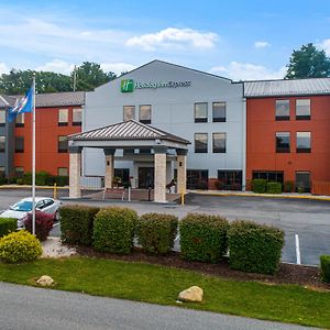 Holiday Inn Express Dublin, An Ihg Hotel Exterior photo