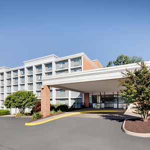 Holiday Inn University Area Charlottesville, An Ihg Hotel Exterior photo