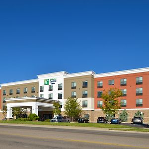 Holiday Inn Express & Suites Pueblo, An Ihg Hotel Exterior photo