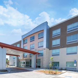 Holiday Inn Express & Suites Chico, An Ihg Hotel Exterior photo