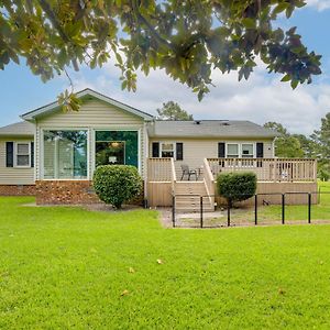 New Bern Vacation Rental With Community Amenities! Exterior photo